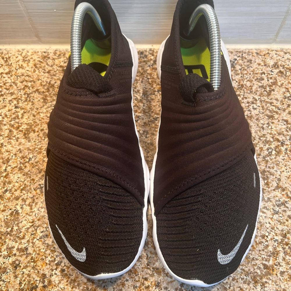 Nike Black Slip-On Athletic Shoes with White Sole and Neon Yellow Swoosh - Picture 5 of 8